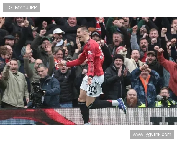 马塔万里举旗力挺B费争英超最佳